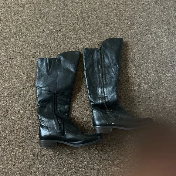 Black Knee High Shawny Boots - Picture 4 of 6